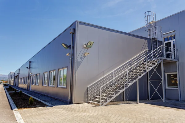 Aluminum facade on industrial building — Stock Photo, Image