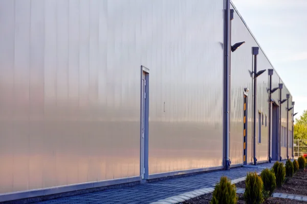 Aluminum facade on industrial building — Stock Photo, Image