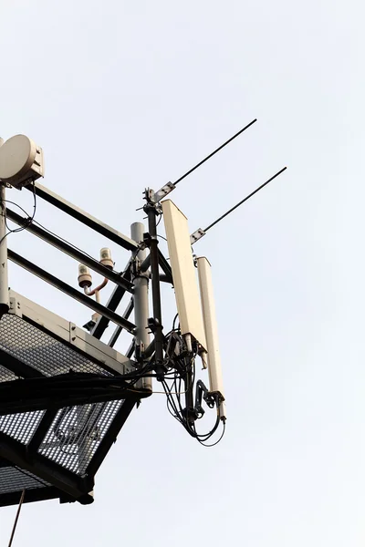 Antenas de telecomunicações — Fotografia de Stock