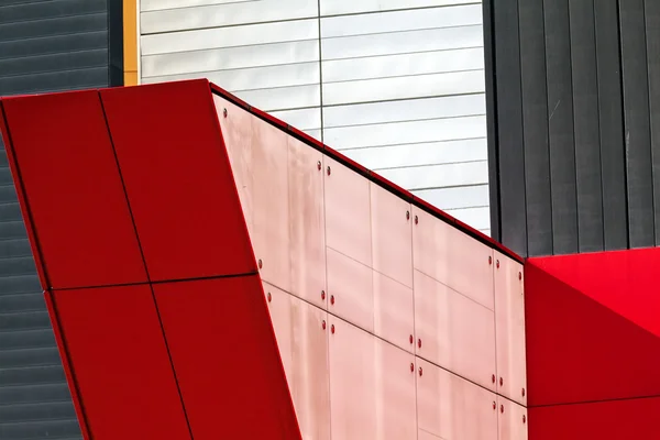 Colorful aluminum facade on large shopping mall — Stock Photo, Image