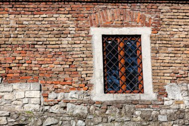 Turuncu eski tuğla duvar