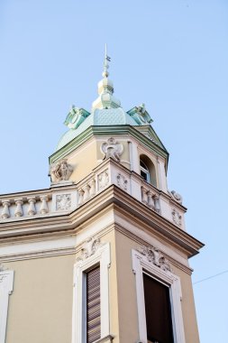 klasik bina taş cephe