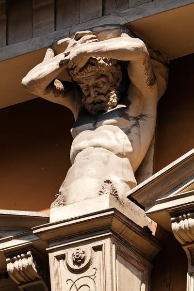 Fachada de pedra no edifício clássico — Fotografia de Stock