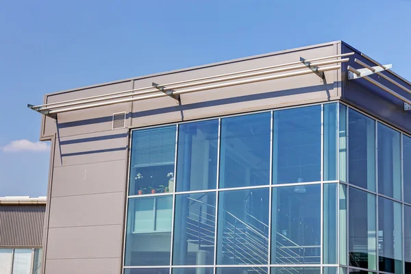 Aluminum facade on industrial building — Stock Photo, Image