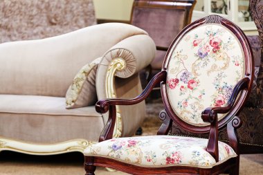 Oturma odasında kanepe detay