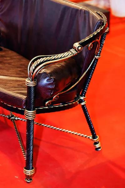 Sofa detail met smeedijzer — Stockfoto