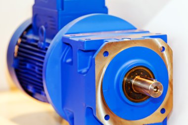 Büyük elektrikli motor şanzıman 