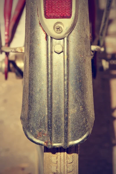 Detalle guardabarros retro bicicleta. Estilo vintage . —  Fotos de Stock