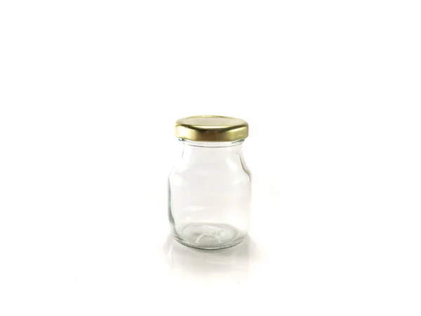 Isoliertes Transparentes Glas Mit Goldenem Deckel — Stockfoto