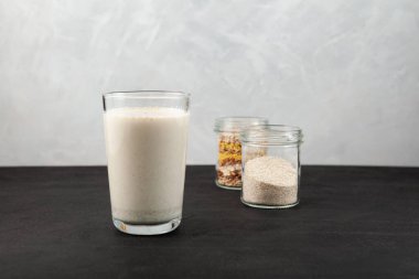 Misutgaru mu, Misugaru Latte mi? Kızarmış çoklu taneli sağlıklı protein içeceği..
