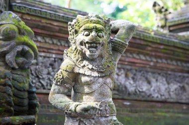 Kutsal Maymun Ormanı 'nda Stutue, Ubud, Bali, Endonezya