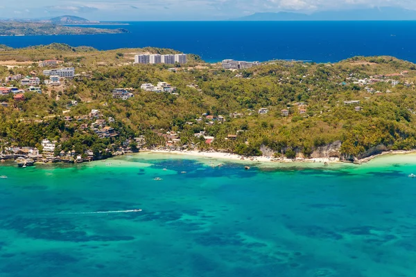 Aerial view of beautiful bay in tropical Island with very white — Stock Photo, Image