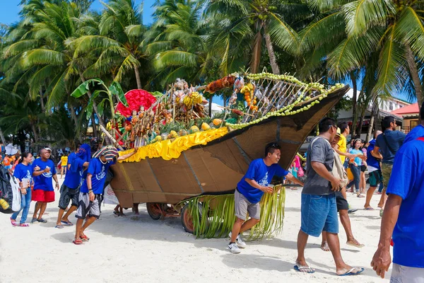 10 de janeiro de 2016. Boracay, Filipinas. Festival Ati-Atihan. U — Fotografia de Stock