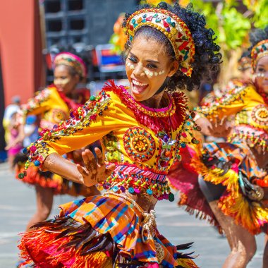 Ocak ayı 24th 2016. Iloilo, Filipinler. Dinagyang Festivali. Unid