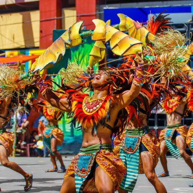 Ocak ayı 24th 2016. Iloilo, Filipinler. Dinagyang Festivali. Unid