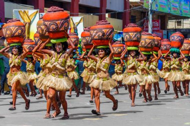 Ocak ayı 24th 2016. Iloilo, Filipinler. Dinagyang Festivali. Unid