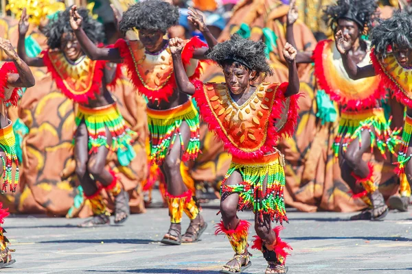 24 de Janeiro 2016. Iloilo, Filipinas. Festival Dinagyang. Unid. — Fotografia de Stock