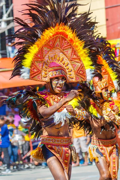 24. ledna 2016. Iloilo, Filipíny. Festival Dinagyang. Unid — Stock fotografie