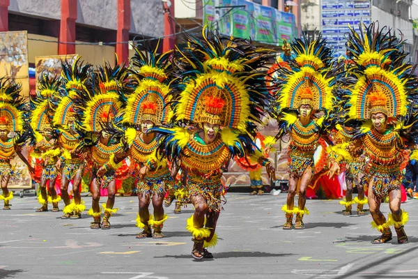 24. ledna 2016. Iloilo, Filipíny. Festival Dinagyang. Unid — Stock fotografie