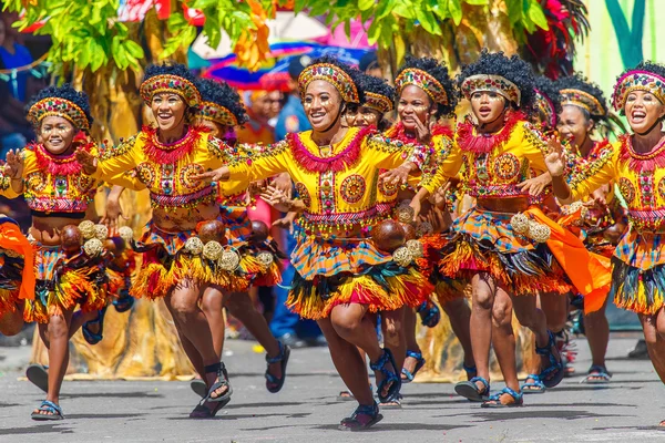 2016 年 1 月 24 日。菲律宾伊洛伊洛。节日的 Dinagyang。Unid — 图库照片