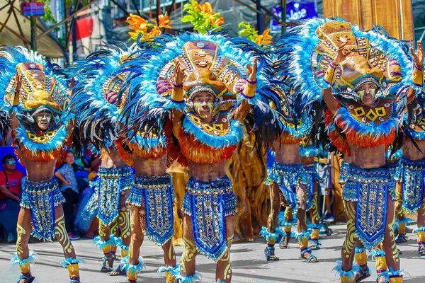 2016 年 1 月 24 日。菲律宾伊洛伊洛。节日的 Dinagyang。Unid — 图库照片