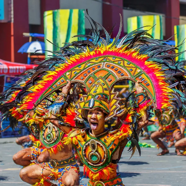 Januari 24 2016. Iloilo, Filippinerna. Festival Dinagyang. Unid — Stockfoto