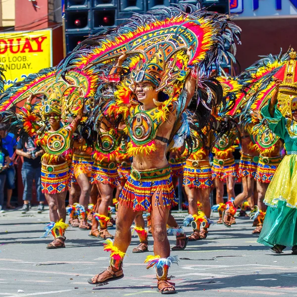 24 stycznia 2016. Iloilo, Filipiny. Dinagyang Festiwal. Unid — Zdjęcie stockowe