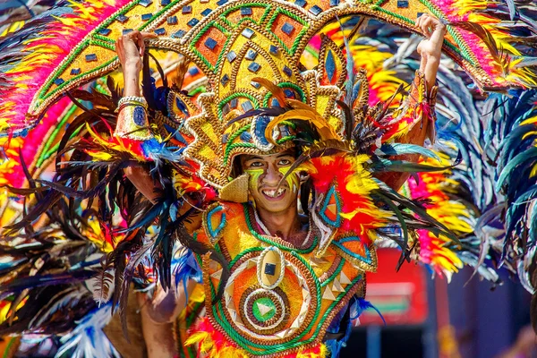 Januari 24 2016. Iloilo, Filippinerna. Festival Dinagyang. Unid — Stockfoto