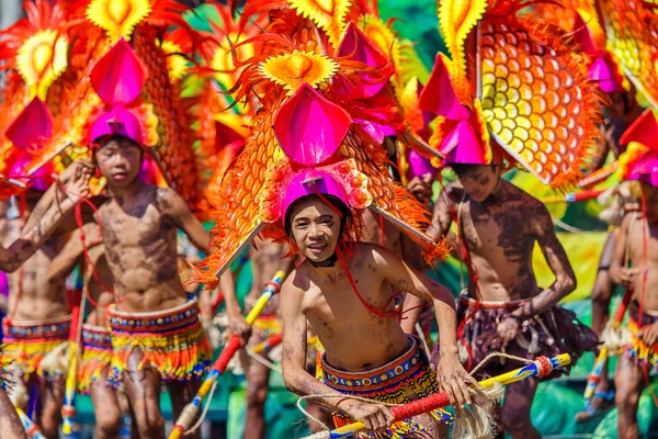 Januari 24 2016. Iloilo, Filippinerna. Festival Dinagyang. Unid — Stockfoto