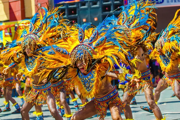 Januari 24 2016. Iloilo, Filippinerna. Festival Dinagyang. Unid — Stockfoto