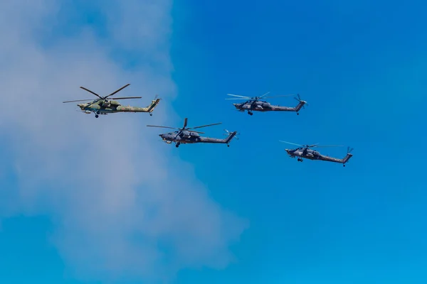 6 de agosto de 2016. Ryazan, Rusia. Los helicópteros de los militares —  Fotos de Stock