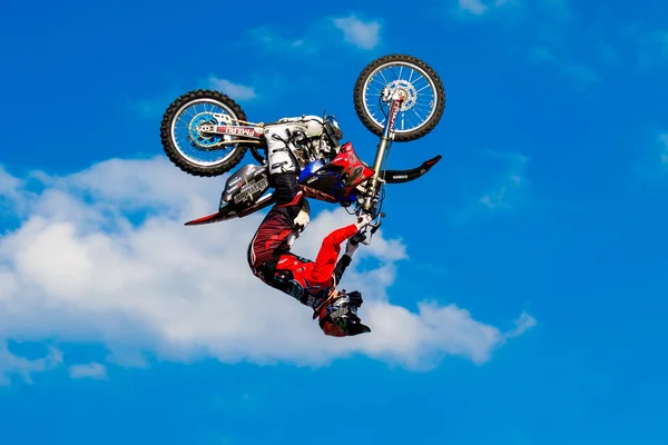 2016 年 8 月 6 日。リャザン、ロシア。Fmx でプロのライダー ( — ストック写真