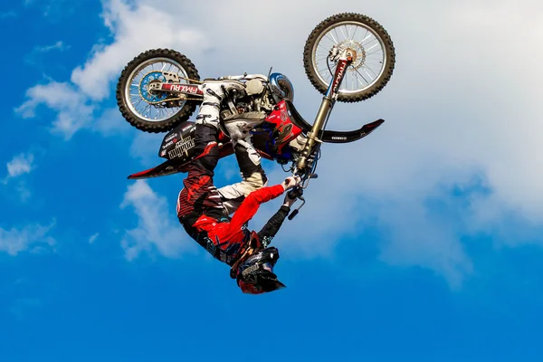 Srpen 6 2016. Rjazaň, Rusko. Profesionální jezdci na modelu Fmx ( — Stock fotografie