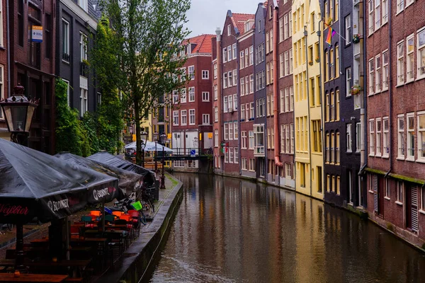 Amsterdam Nederländerna Europa Oktober 2019 Traditionella Smala Hus Och Kanaler — Stockfoto