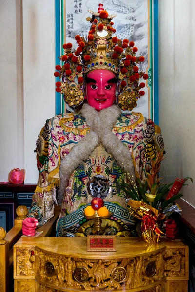 アジア 2019年10月12日台湾の寺院で恐ろしい古代の神の彫刻 — ストック写真