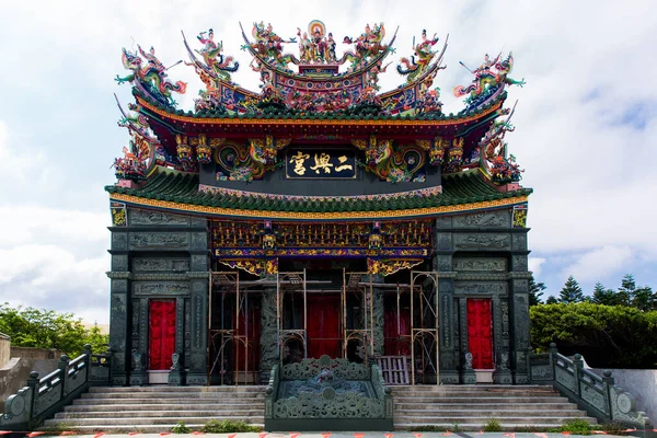 Isla Penghu Pescadores Taiwán Octubre 2019 Colorido Templo Taiwanés Decorado —  Fotos de Stock