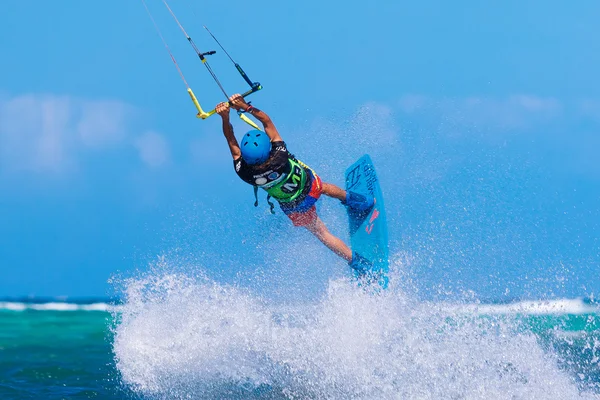 Boracay island, Philippines - January 28, 2015 : unidentified ki — Stock Photo, Image