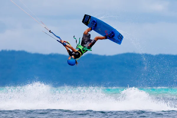 Boracay island, Philippines - January 28, 2015 : unidentified ki — Stock Photo, Image