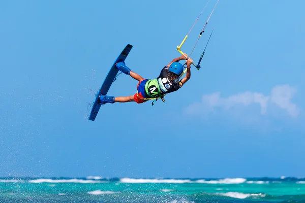 Boracay island, Filippijnen - 28 januari 2015: niet-geïdentificeerde ki — Stockfoto