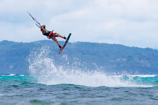 Boracay island, Filipíny - 28 ledna 2015: neidentifikovaný ki — Stock fotografie