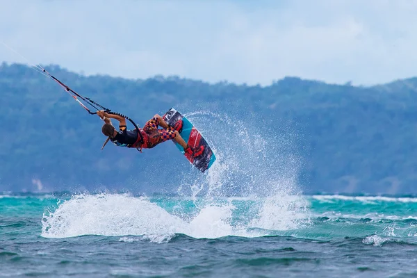 Boracay island, Filipiny - 28 stycznia 2015: niezidentyfikowane ki — Zdjęcie stockowe