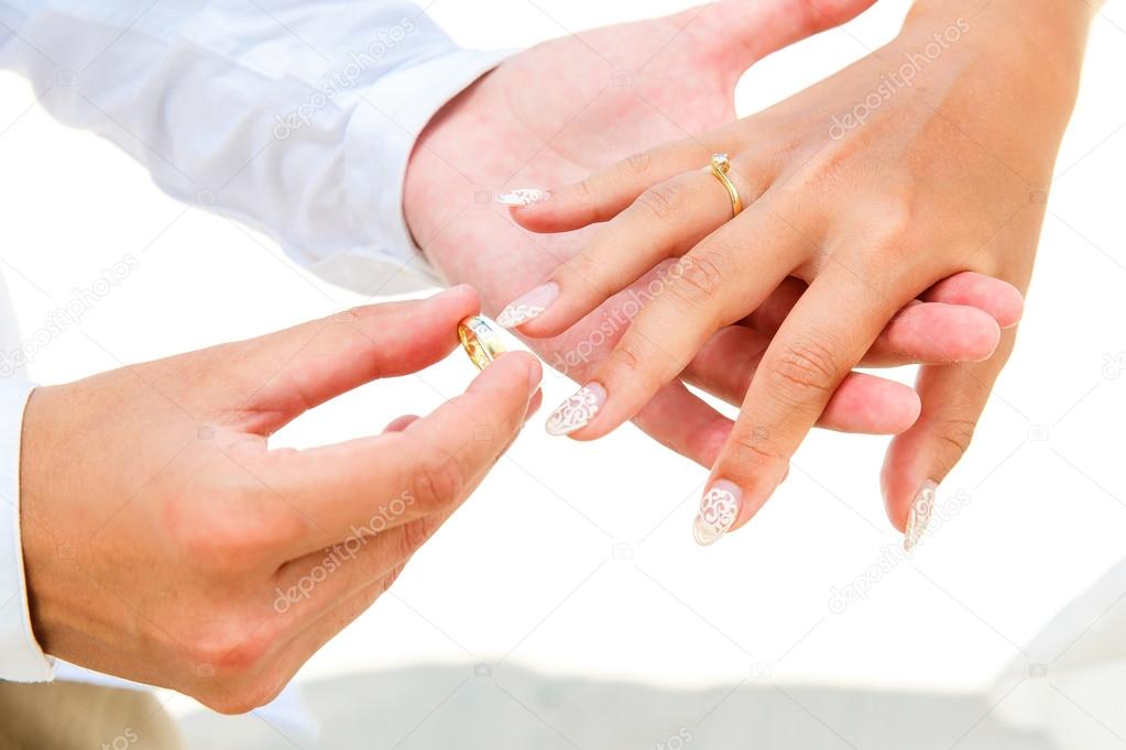 After your divorce, do you have to give back the engagement ring? | Kroener  Hale