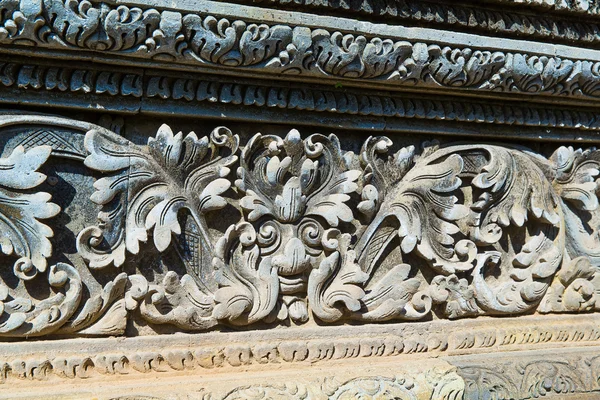 Fresk hinduskiej świątyni złożonych w Bali, Indonezja — Zdjęcie stockowe