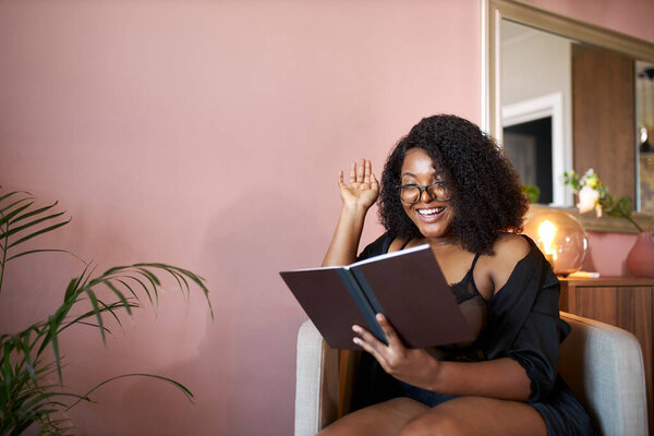 attractive overweight afro woman interested in book