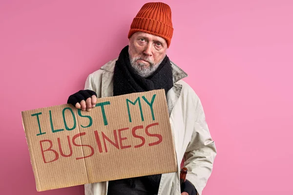 Solitario vago hombre perdido su trabajo, negocio — Foto de Stock