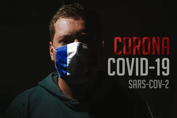 Hombre Con Máscara Con Bandera Francia Para Protección Contra Virus — Foto de Stock