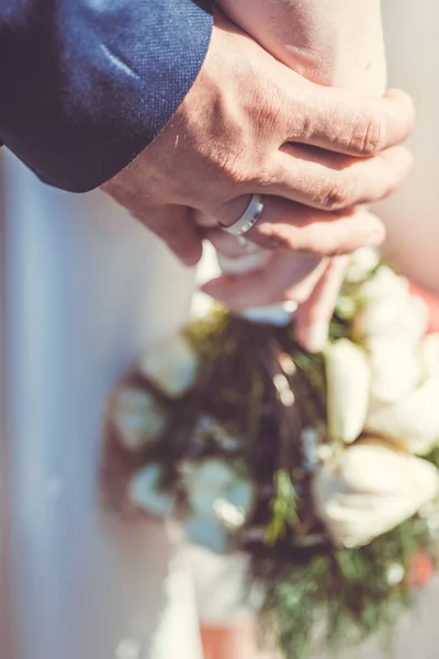 Novia Novio Tomados Mano Día Boda —  Fotos de Stock