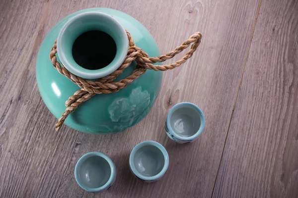 Japón conjunto de botellas de sake — Foto de Stock