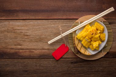 Mısır ahşap arka plan üzerinde bölme