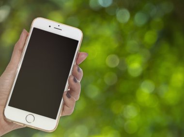 Doğal yeşil arkaplan bulanık